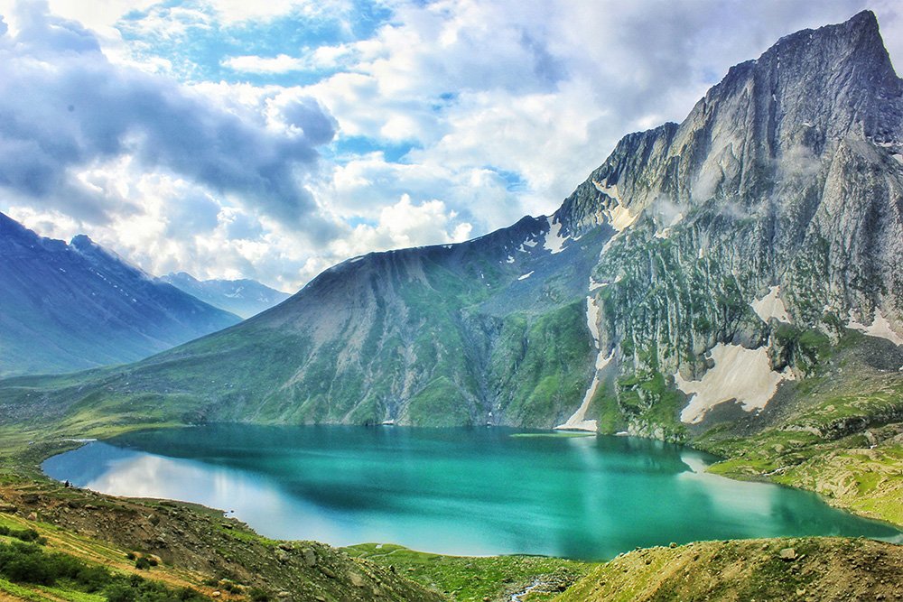 HEAVEN ON EARTH – EXCLUSIVE KASHMIR 4 Nights / 5 Days